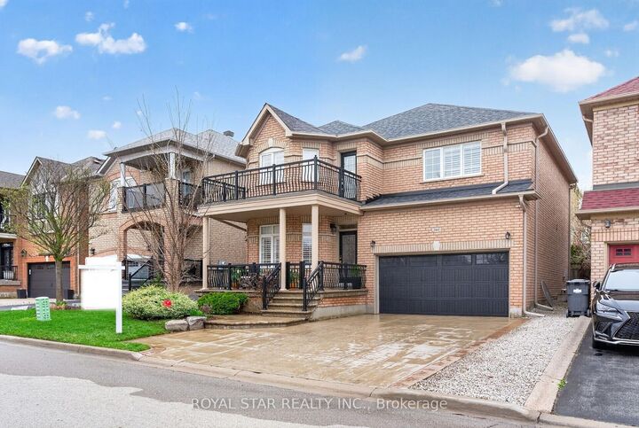 Property Photo:  3841 Edgecliffe Run  ON L5M 6N6 