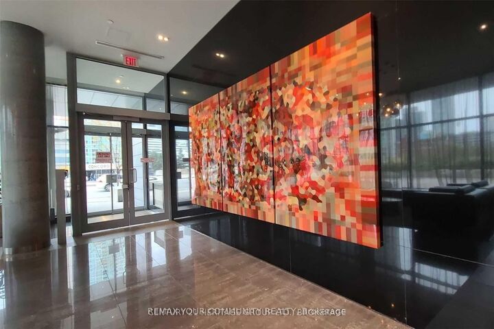 Property Photo:  4K Spadina Avenue 919  ON M5V 3Y9 
