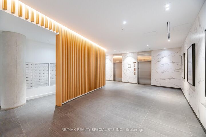 Property Photo: 160 Flemington Road 1222 ON M6A 0A9