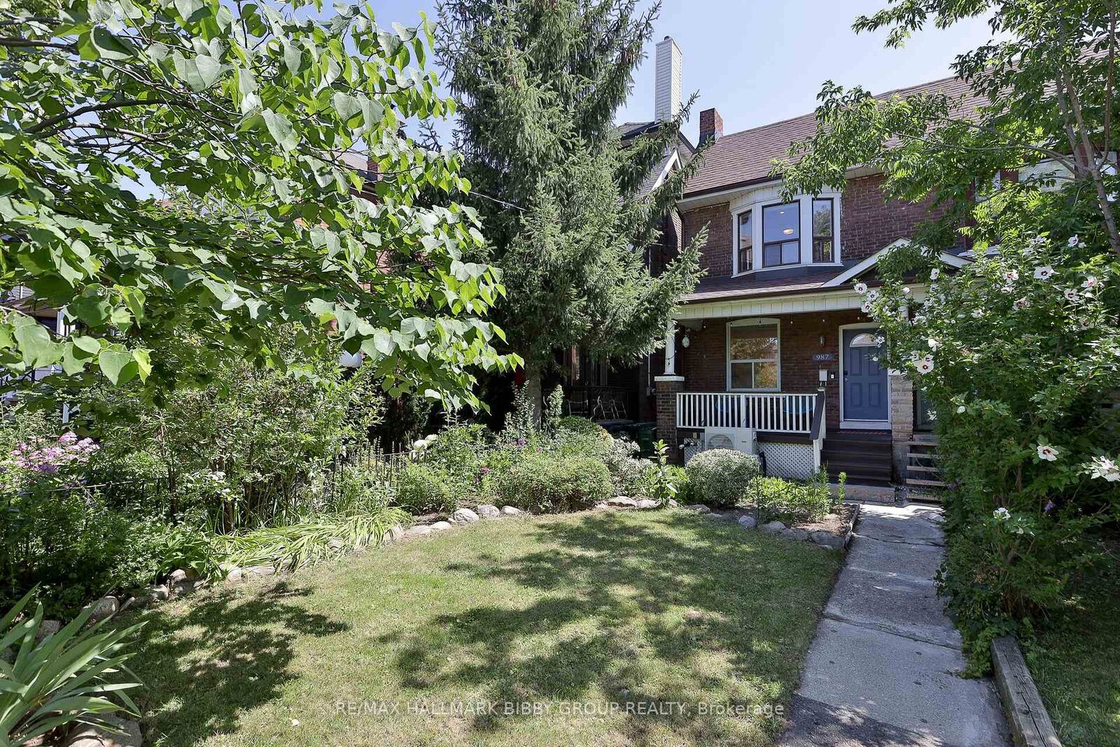 Property Photo:  987 Saint Clarens Avenue  ON M6H 3X8 