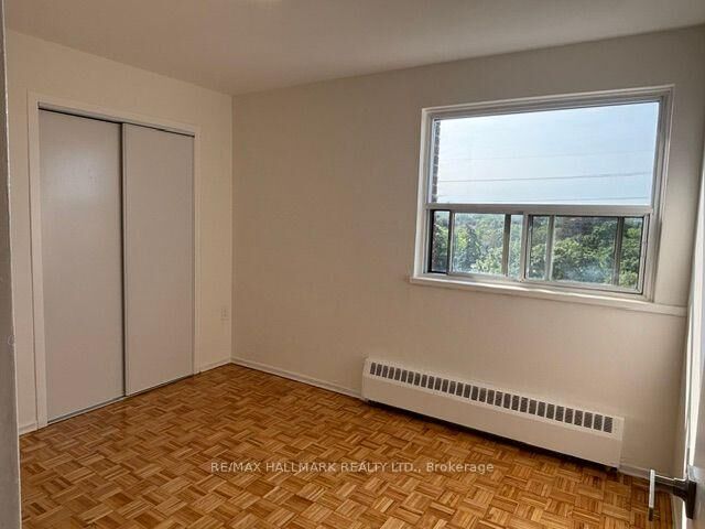 Property Photo:  515 North Service Road 2-611  ON L5A 1B3 