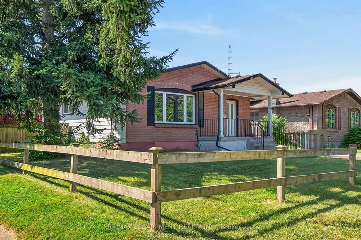 Property Photo:  10 Tracey Road  ON L2N 6P9 