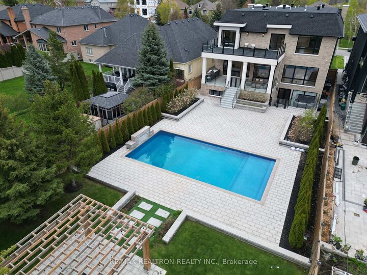 Property Photo: 116 Oak Avenue ON L4C 6R7