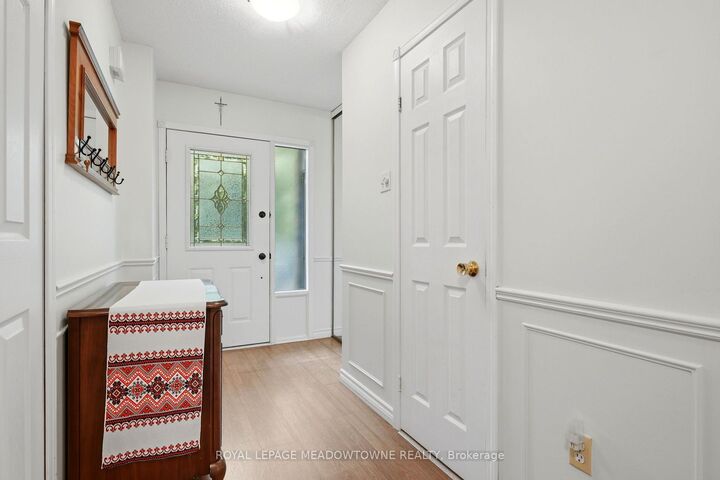 Property Photo:  69 Lynden Circle  ON L7G 4Y7 