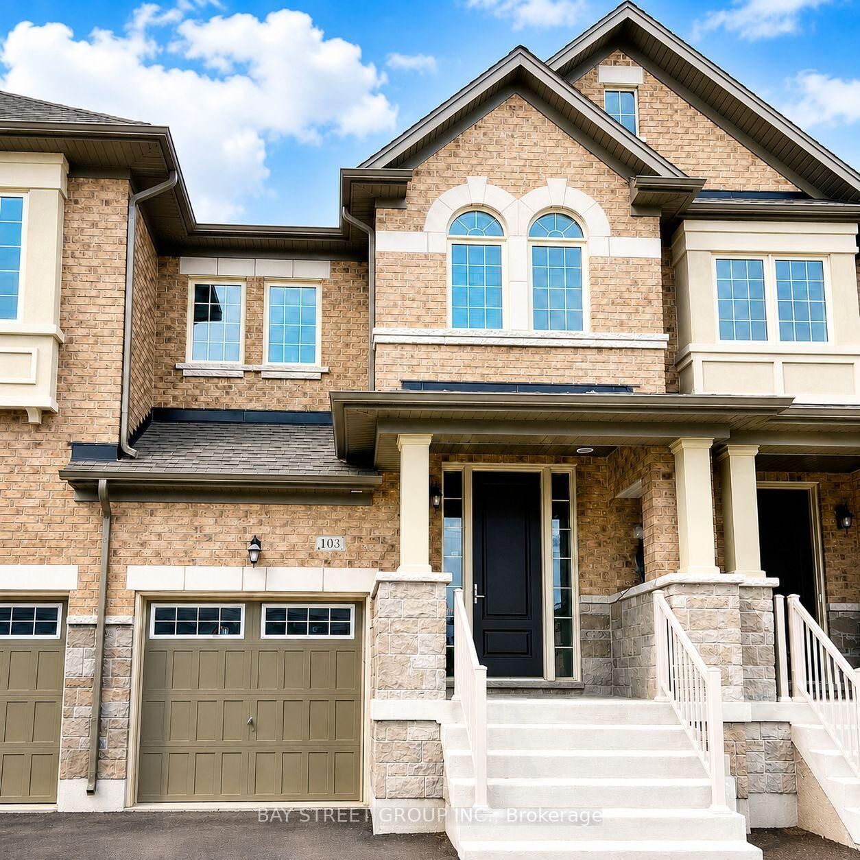 Property Photo:  103 Drizzel Crescent  ON L4E 0G9 