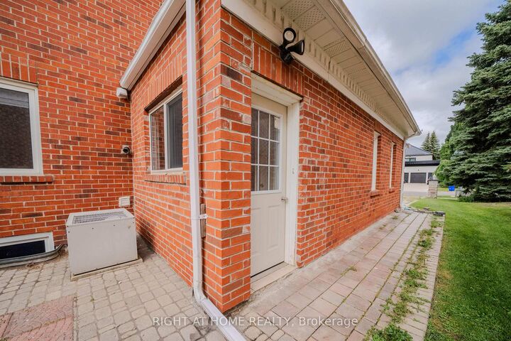 Property Photo: 3 Glenayr Road Lower ON L4B 2J5