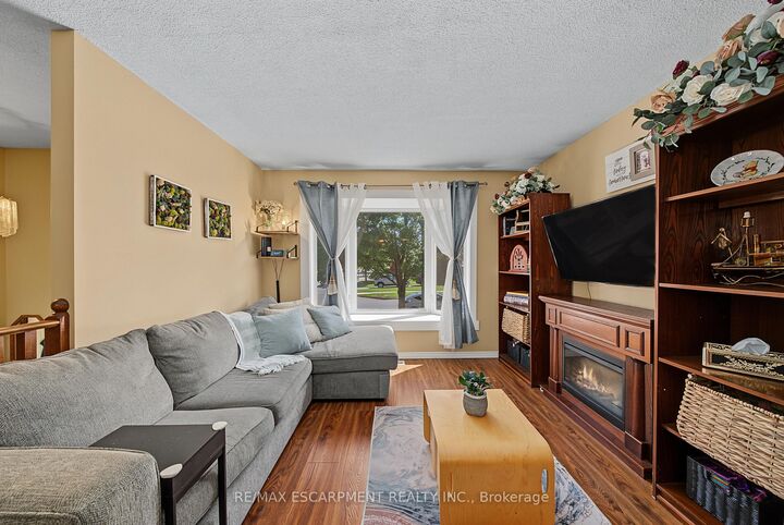 Property Photo: 4917 Homestead Drive ON L0R 1B5