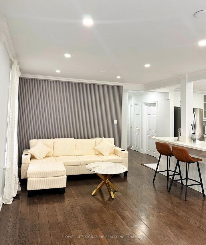 Property Photo: 753 Scarborough Golf Club Road ON M1G 1H9
