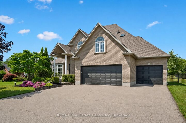 12 Telfer Glen Street — photo 1