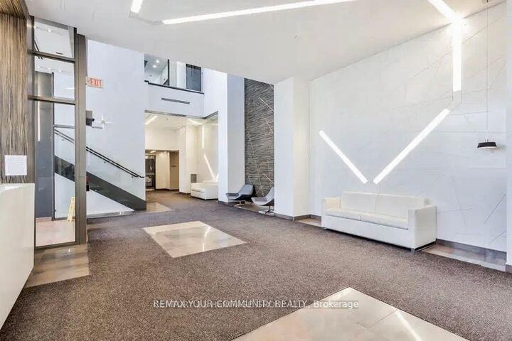 Property Photo: 325 South Park Road 1210 ON L3T 7W2