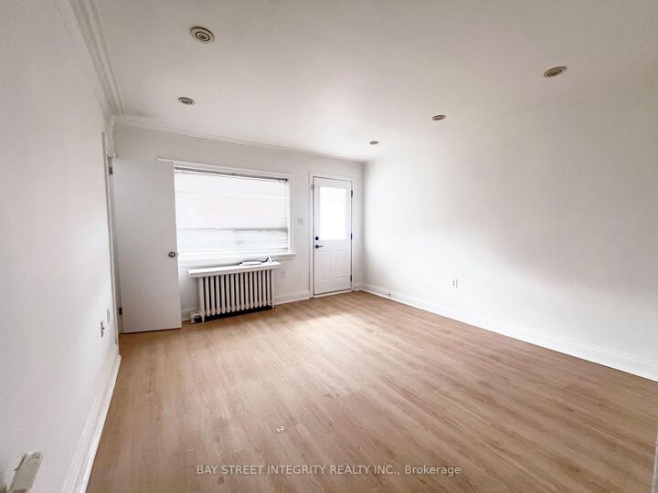 Property Photo: 970 Briar Hill Avenue ON M6B 1M3