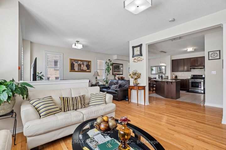 Property Photo: 12 Dale Avenue ON M1J 3J5