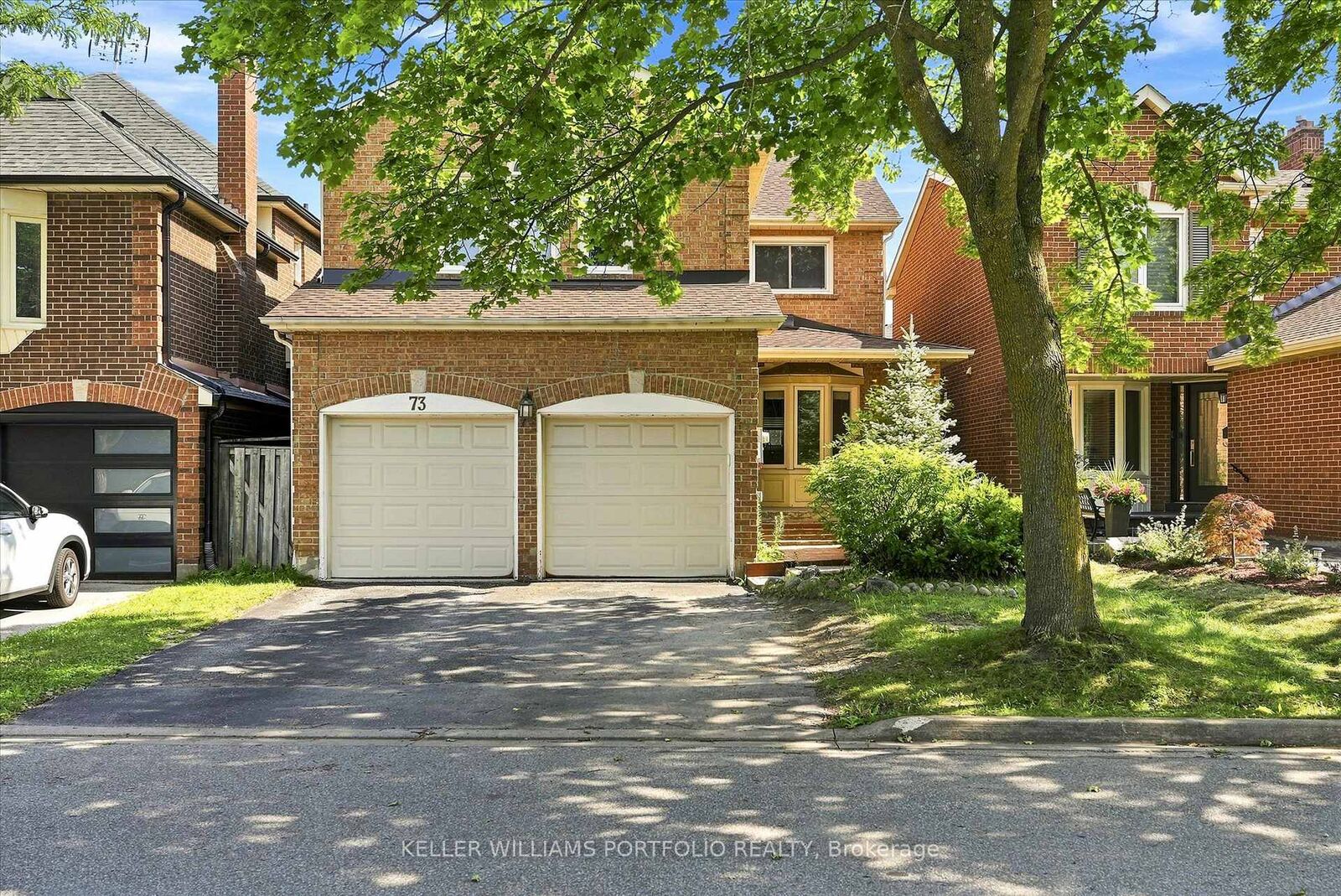Property Photo:  73 Jessica Gardens  ON L4J 3G1 