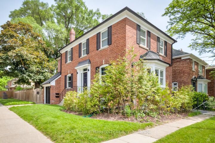 Property Photo:  674 Eglinton Avenue E Lower  ON M4G 2K5 
