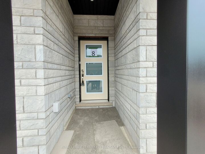 Property Photo:  4552 Portage Road 8  ON L2E 6A8 