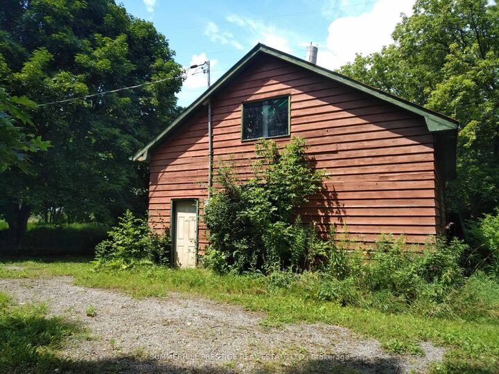Property Photo:  2405 Audley Road N  ON L1Z 1T4 