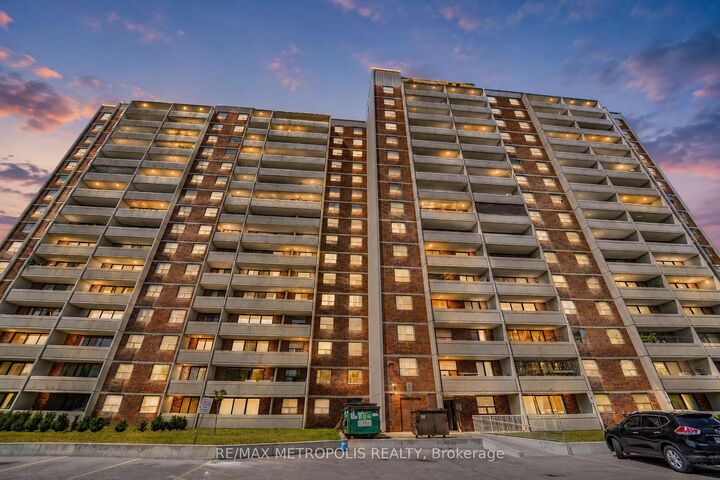 Property Photo:  301 Prudential Drive 407  ON M1P 4V3 