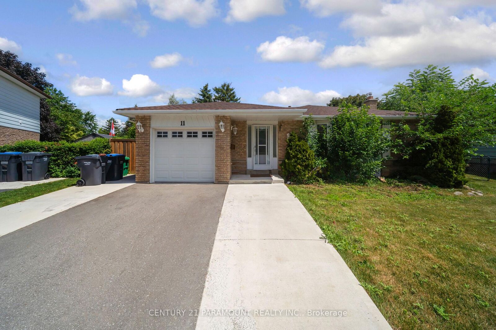 Property Photo:  11 Gondola Crescent  ON L6S 1W5 