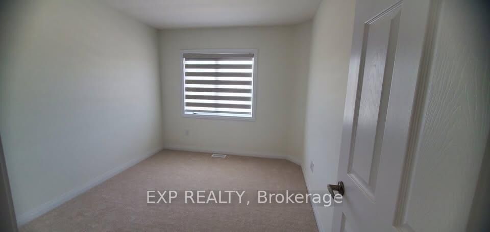 Property Photo:  74 Marche Drive  ON N3W 0K1 