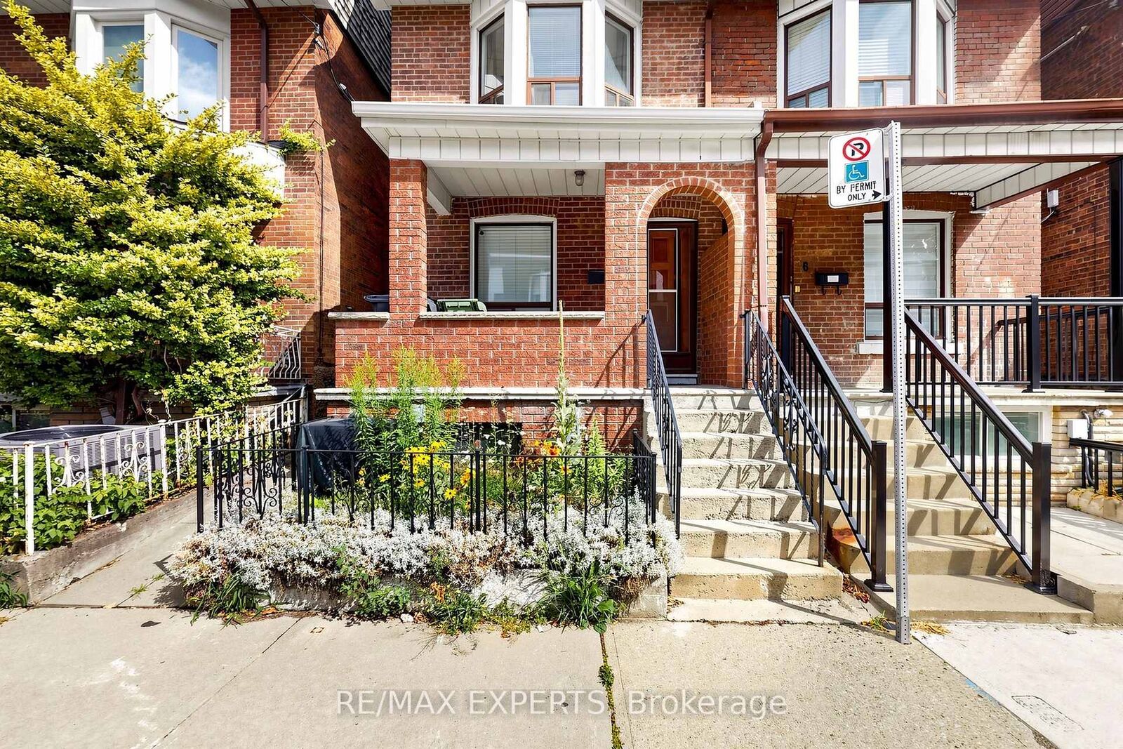 Property Photo: 8 Parr Street ON M6J 2E3