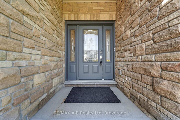 Property Photo:  70 Kenton Street  ON N0K 1N0 