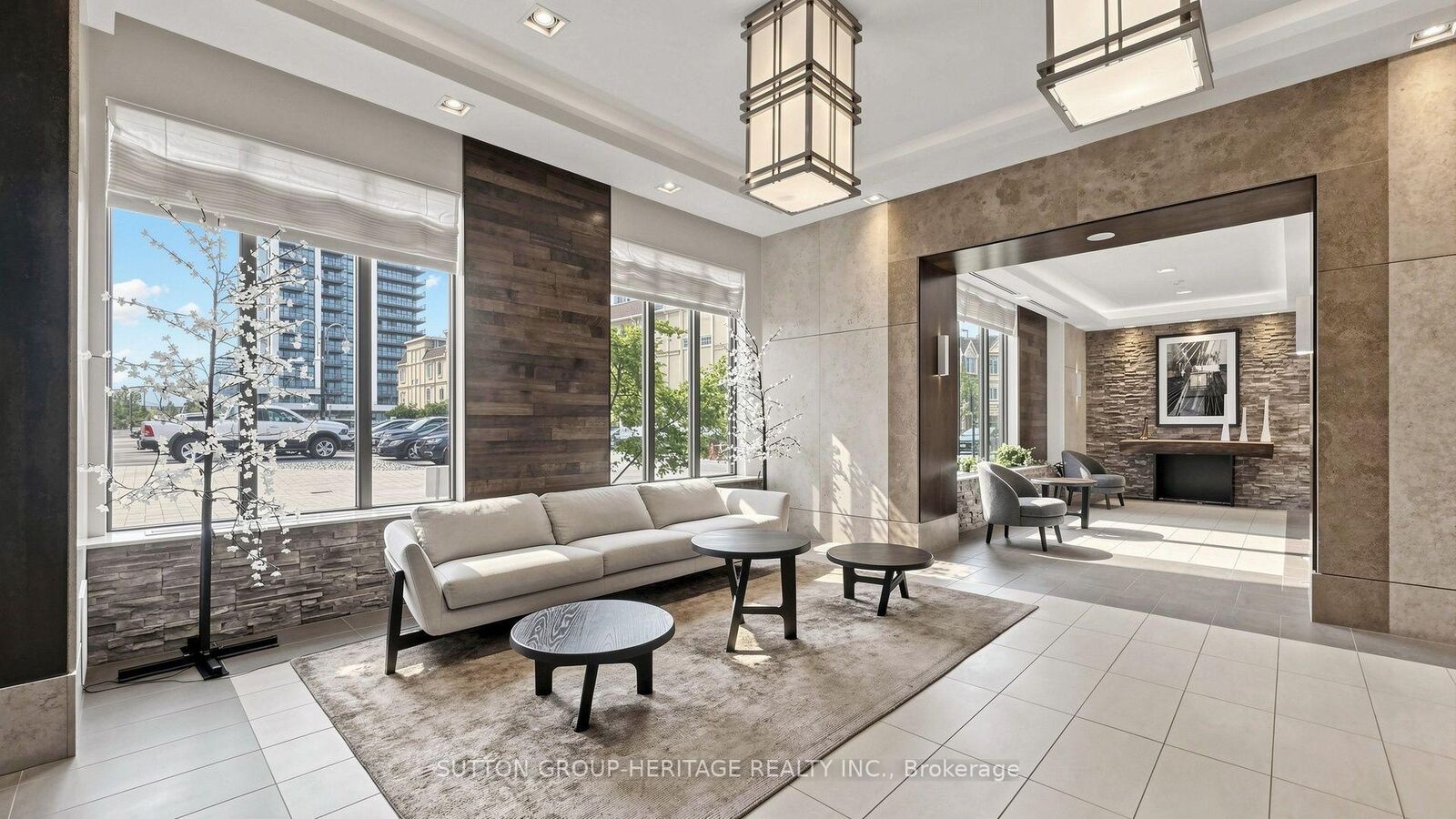 Property Photo:  1215 Bayly Street 506  ON L1W 1L7 
