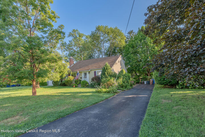 Property Photo:  138 Harding  NY 12401 