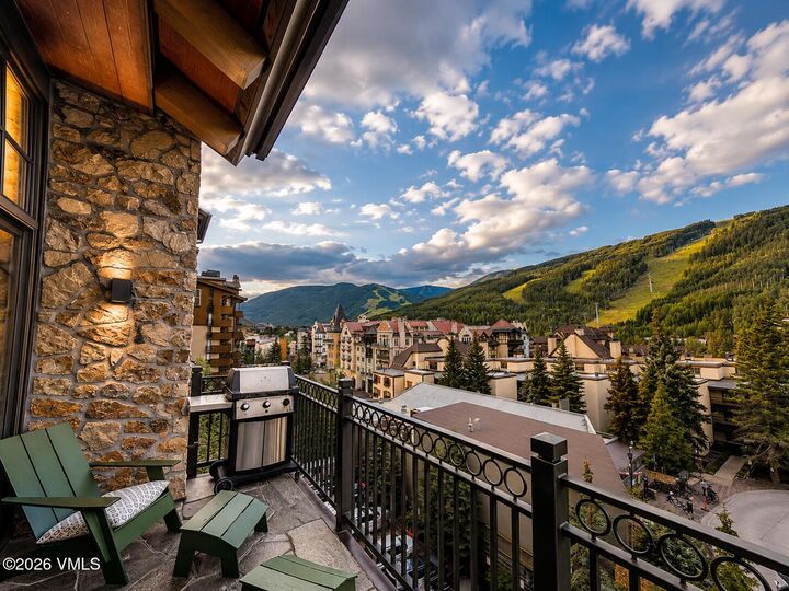 Property Photo:  610 W Lionshead Circle 519  CO 81657 
