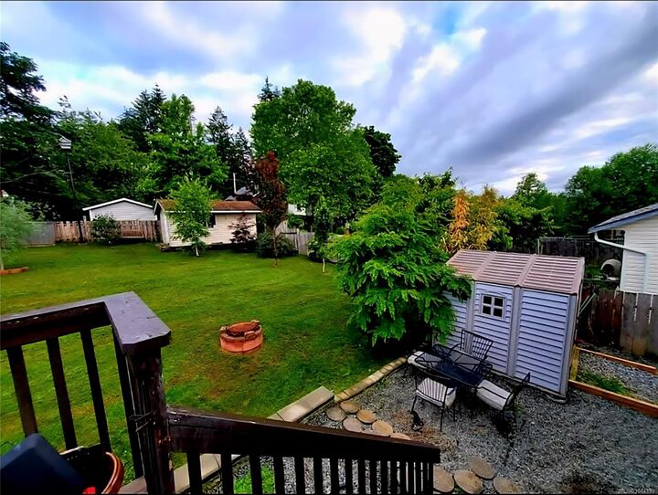 Property Photo:  849 Inez Pl  BC V9R 7A3 