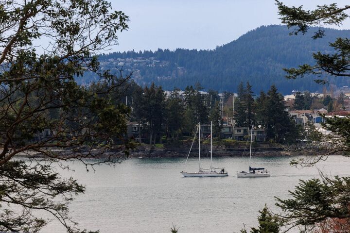 Property Photo:  2452 Tryon Rd  BC V8L 5H8 