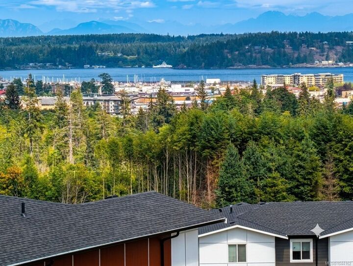 Property Photo:  850 Park Forest Dr #(Sl-54) 33  BC V9W 0H9 