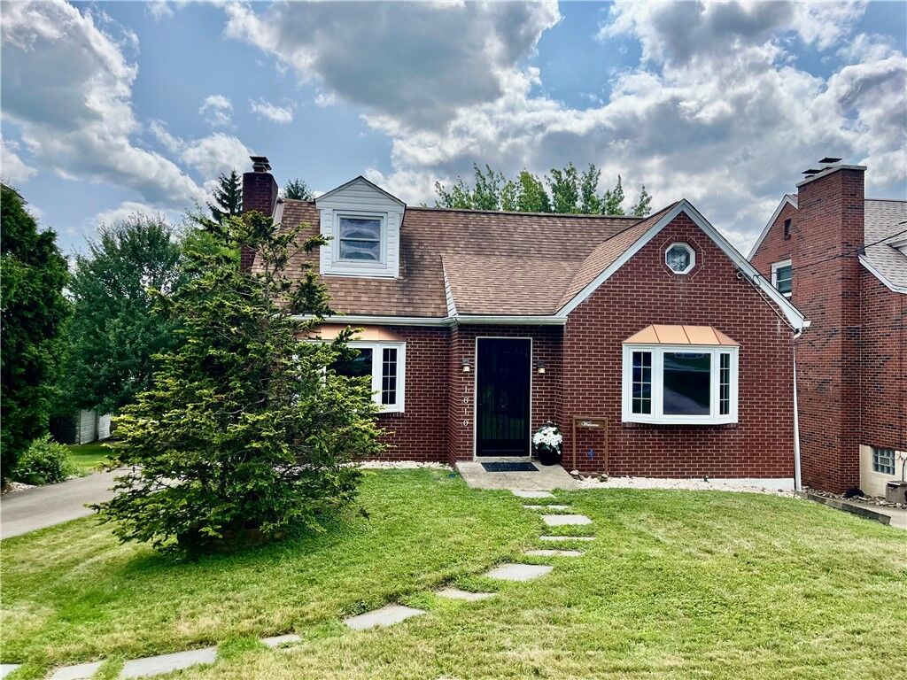 Property Photo: 1810 Pennsylvania Avenue PA 15642