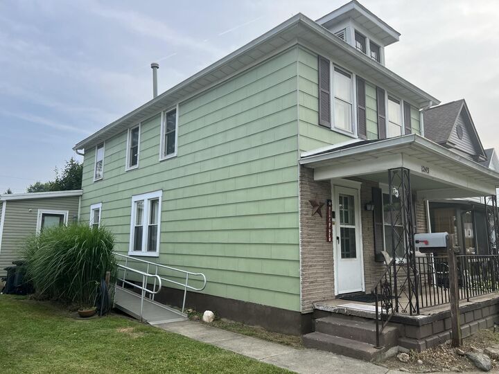 Property Photo:  1243 W Mulberry Street  OH 45506 