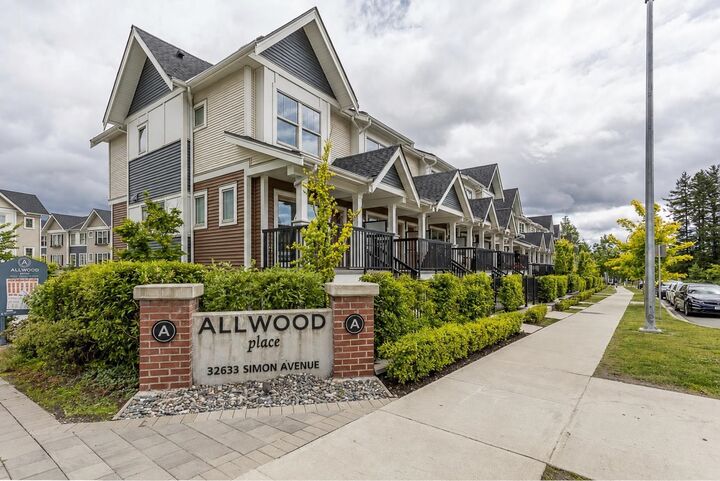 32633 Simon Avenue 28 — photo 1