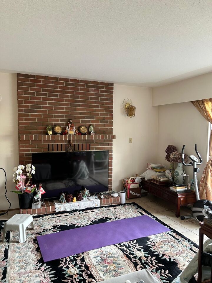 Property Photo: 115 W 47th Avenue BC V5Y 2Y1
