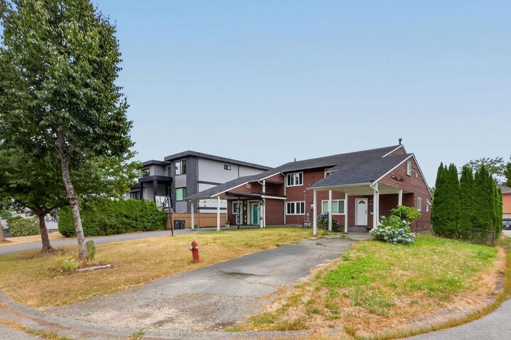 9443 132A Street — photo 1
