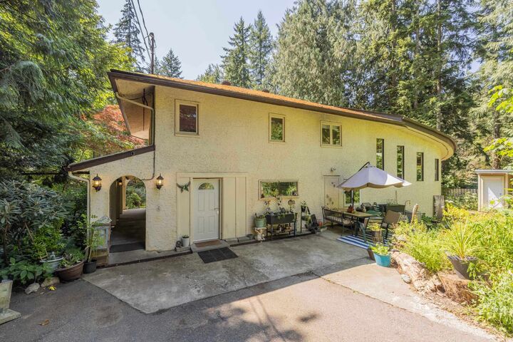 Property Photo:  23942 Fern Crescent  BC V4R 2S3 