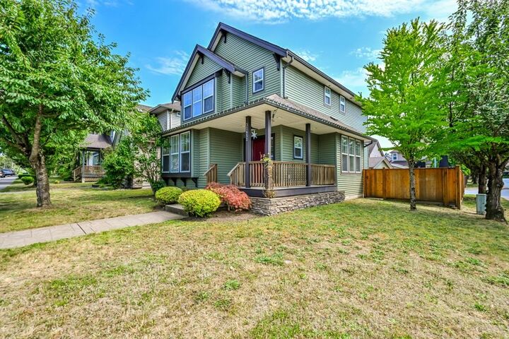 Property Photo: 32652 Tunbridge Avenue BC V4S 1A4