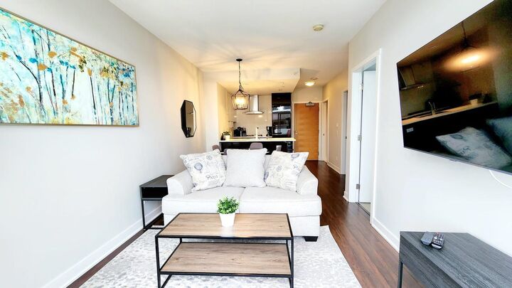 Property Photo:  1777 7 Avenue 814  BC V6J 0E5 