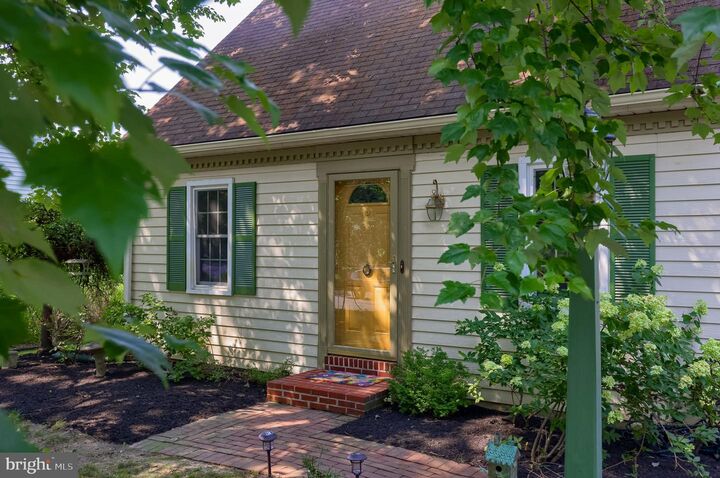 Property Photo: 2264 Nicholson Square Drive PA 17601