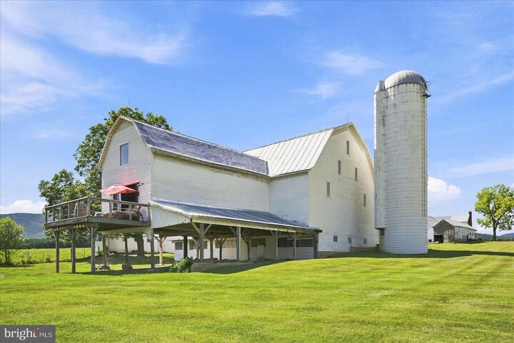 Property Photo: 625 Riverbend Road VA 22851