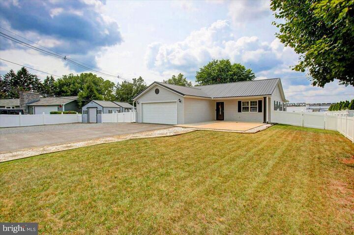 Property Photo:  1020 Brandon Drive  PA 17201 