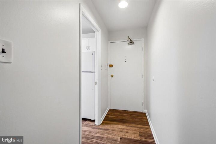 Property Photo:  1935 Wilson Lane 304  VA 22102 