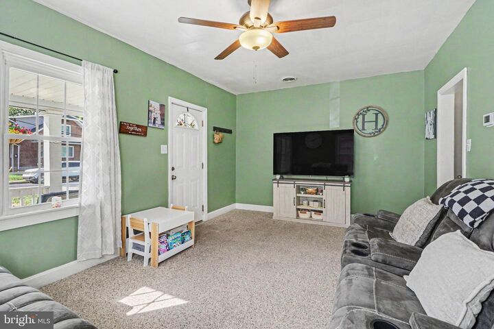 Property Photo:  289 Clark Street  PA 17043 