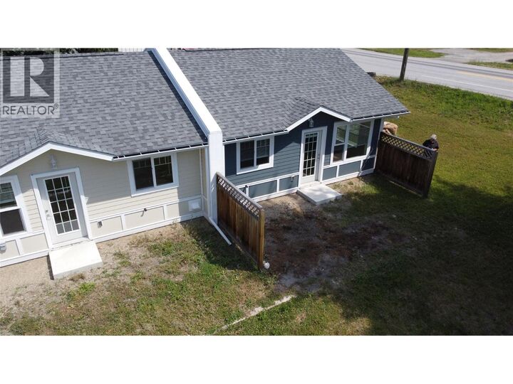 Property Photo:  611 Casley Court 4  BC V0G 1S1 