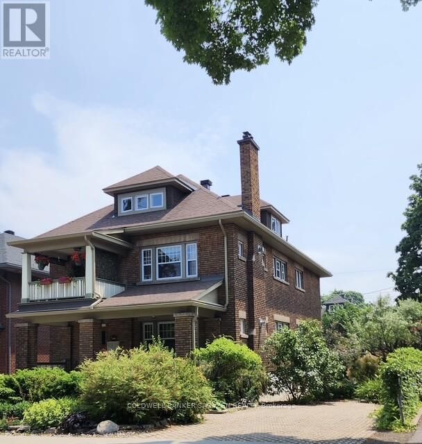 Property Photo: 380 First Avenue ON K1S 2H1