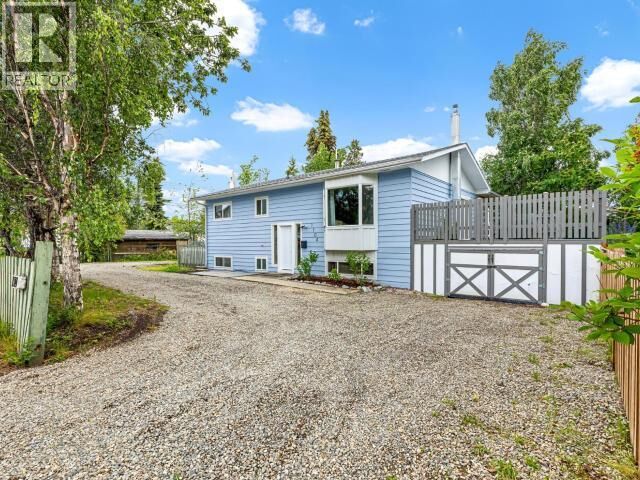 Property Photo:  1104 Hemlock Street  YT Y1A 4G7 