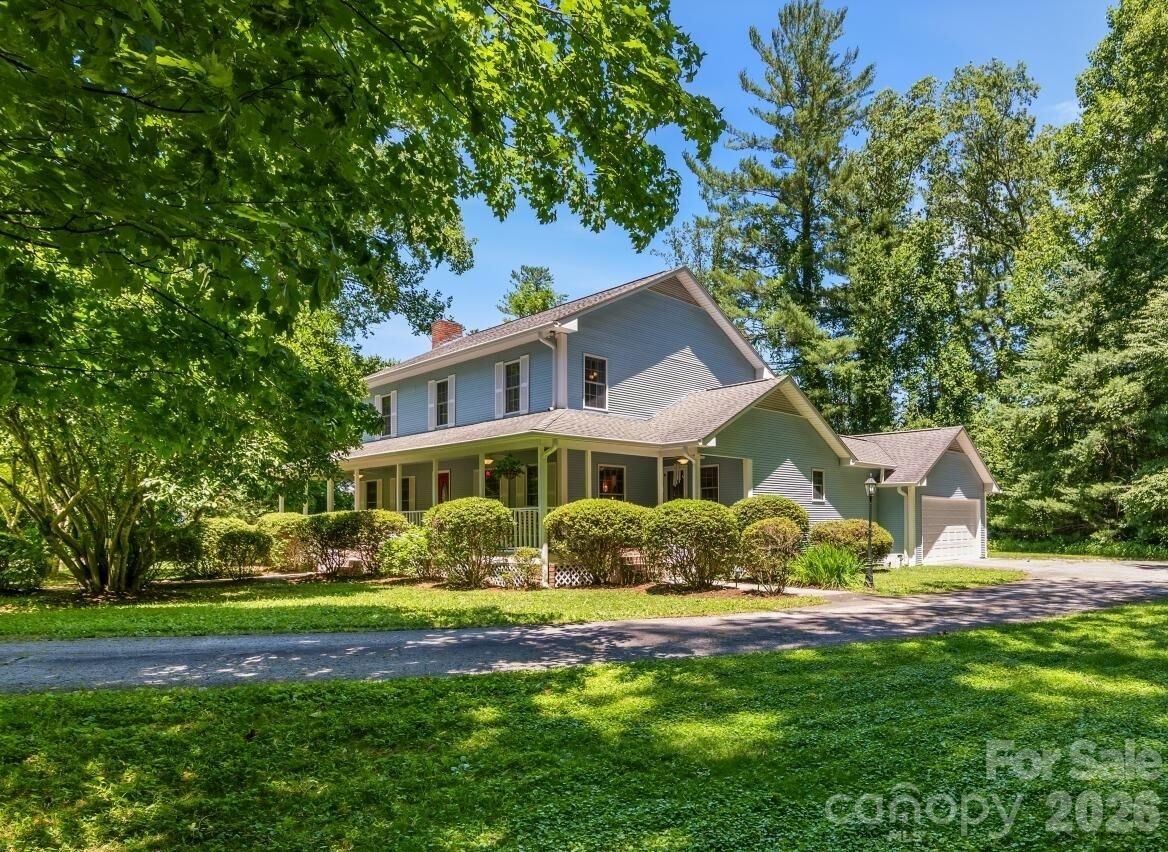 Property Photo:  1064 Maplewood Court  NC 28791 