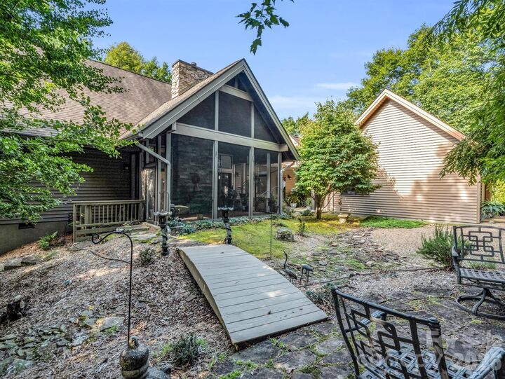 Property Photo:  117 Inoli Circle  NC 28712 