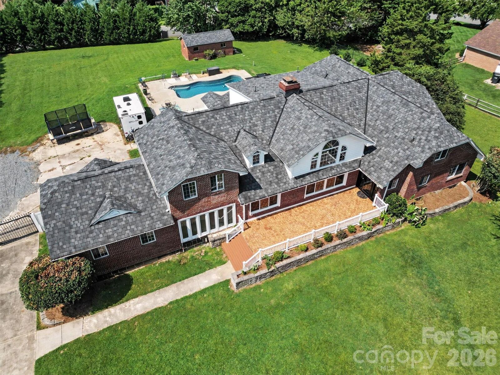 Property Photo:  5914 Hanna Court  NC 28212 